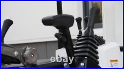 13.5HP Mini Excavator 1 TON B&S EPA Engine Auger & Quick Hitch Free Shipping