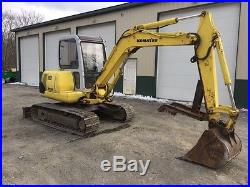 1995 Komatsu PC40-7 enclosed cab with off set boom, blade, hitch and thumb