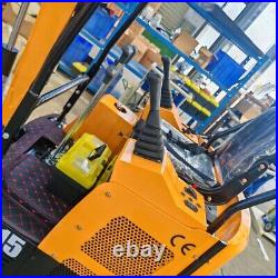 1.5ton Operate Weight Mini Hydraulic Excavator with Pilot Operation