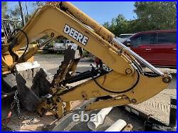 2002 John Deere 27ZTS Mini Excavator with thumb