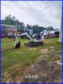 2003 Bobcat 325 excavator, 1,337. Hours