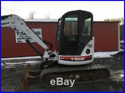 2004 Bobcat 435 Hydraulic Mini Excavator with Cab & Hydraulic Thumb