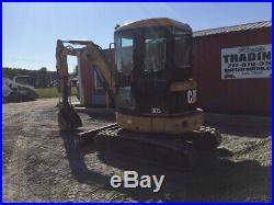2005 Caterpillar 303CR Hydraulic Mini Excavator with Cab & Thumb Only 3300 Hours