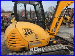 2005 JCB 8052 Hydraulic Mini Excavator with Cab & Thumb Only 2200 Hours NO DOOR
