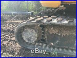2005 John Deere 27ZTS Mini Excavator 6500 lbs Size have a video of the 27-ZTS