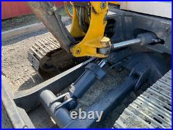 2010 Gehl 603 Hydraulic Midi Excavator with Cab Super Clean Only 1000 Hours