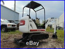 2012 Bobcat 324 Backyard Mini Excavator Kubota Diesel Retractable Tracks