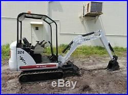 2012 Bobcat 324 Backyard Mini Excavator Kubota Diesel Retractable Tracks