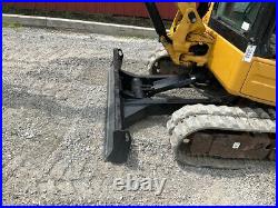 2012 Caterpillar 303.5ECR Hydraulic Mini Excavator with Cab & Thumb Clean 2100Hrs