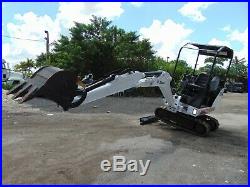 2013 Bobcat 324 Backyard Mini Excavator Kubota Diesel Retractable Tracks
