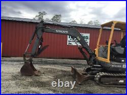 2013 Volvo ERC38 Hydraulic Mini Excavator with Thumb Only 2100 Hours