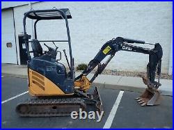 2014 Deere 17d Mini Excavator, Orops, Thumb, Aux Hyd, 2 Speed, 1393 Hrs, 14.8 HP