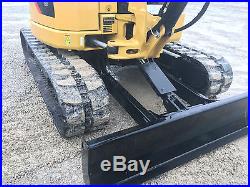 2016 Cat 305E2 CR Rubber Track Mini-Excavator New Diesel Hyd Thumb Excavator