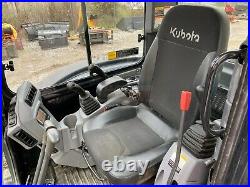 2016 Kubota Kx040-4 Mini Excavator, Cab, Hyd Thumb, 2 Speed, Heat Ac, 1198 Hours