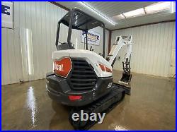 2018 BOBCAT E32i COMPACT TRACK EXCAVATOR WITH OROPS, WITH HYDRAULIC THUMB