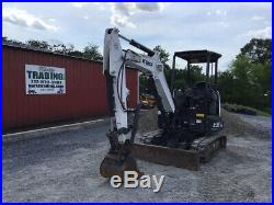 2018 Bobcat E32 Hydraulic Mini Excavator with Thumb Only 700 Hours Super Clean