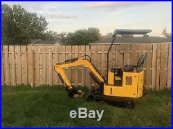 2018 Mini Excavator Rubber Track Backhoe Dozer Blade Gas + Attachments