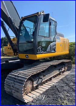 2019 John Deere 250g LC Excavator, Thumb, Clean