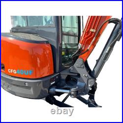 4 Ton, Kubota Diesel Engine Mini Excavator with Hydraulic Thumb & A/C CFG-40UF