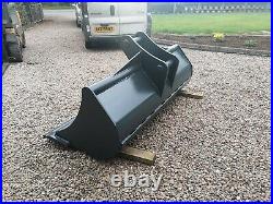 6ft Titus Grading Ditching Bucket. 65mm Pins Double Edge