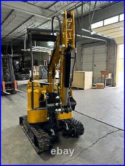 AGT 13.5 HP RATO R420 1-ton Mini & Small Excavator, Gasoline For Sale AGT-H15