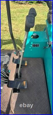 AGT Industrial H15R 1.5 Ton Mini Excavator 13.5 HP Rato Engine AGT Industrial H15R 1.5 Ton Mini Excavator 13.5 HP Rato Engine