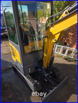 AGT MX21R Mini Excavator AGT MX21R Mini Excavator