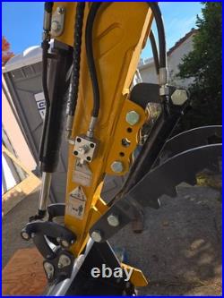 AGT MX21R Mini Excavator AGT MX21R Mini Excavator