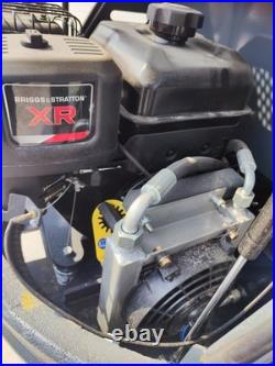 AGT Mini Excavator 900KG Tracked Crawler Digger 13.5HP Briggs & Stratton Engine AGT Mini Excavator 900KG Tracked Crawler Digger 13.5HP Briggs & Stratton Engine