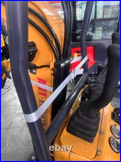 AGT Mini Excavator Digger withHydraulic Thumb&Side Swing Boom B&S Gas Engine 1 Ton