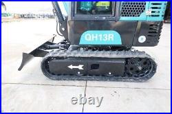 AGT QH13R Mini Excavator 1Ton Digger 13.5HP Crawler RATO Gas Engine With Cab