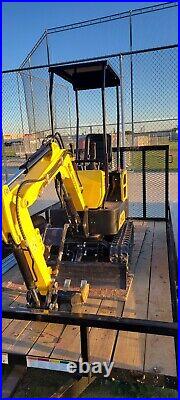 Agrotk QH12 Mini Excavator Rubber Track Excavator B&S LCT Engine Mini Excavator