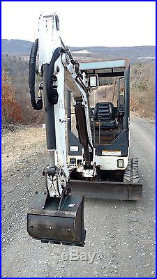 BOBCAT 322 MINI EXCAVATOR PRICED TO SELL READY TO WORK WE SHIP NATIONWIDE
