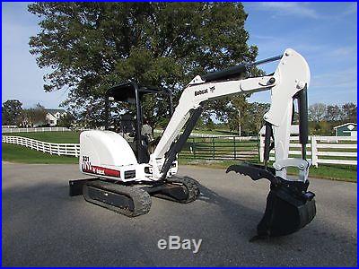 BOBCAT 331D MINI EXCAVATOR / 2550 HOURS / HYD THUMB / 2-SPEED / EXC COND / NR