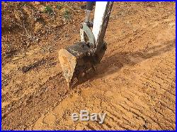 Bobcat X320 Mini Excavator / Trencher / Backhoe Low Cost Shipping Rates