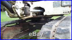 Bobcat 325 mini excavator