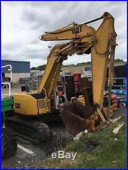 CAT 307SSR RUBBER TRACK HYDRAULIC EXCAVATOR, 24 BUCKET WithTHUMB OFFSET BOOM & CAB