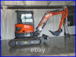 CFG40UF Mini Excavator 4 Ton Digger Kubota Diesel Engine with Heat, Air and Radio CFG40UF Mini Excavator 4 Ton Digger Kubota Diesel Engine with Heat, Air and Radio