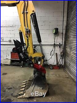 Excavators Blog Archive Cat Ecr Mini Excavator Thumb Coupler