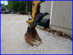 Caterpillar 304C CR Mini Excavator 2867 Hours, Hydraulic Thumb
