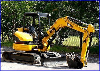 Caterpillar 304 CR Midi Excavator must see In new condition