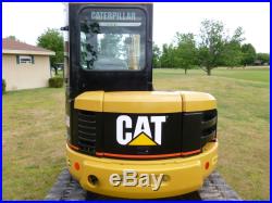 Caterpillar 305 CR Mini Excavator Cat ready for work