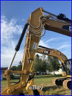 Caterpillar excavator 2018 320FL Aux Hydros, quick Coupler, like New Loaded, 661hr