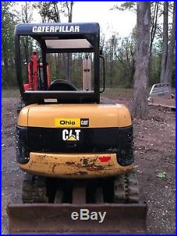 Caterpillar mini excavator cat 302.5 low hours 2 buckets