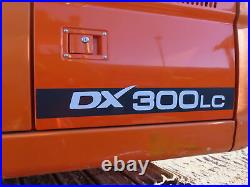 Doosan 2017 DX300LC-3 60' Long Reach Boom Hydraulic Crawler Excavator 3470 Hours