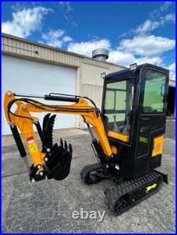 FREE SHIPPING Mini Excavator 1.15 Ton 13.5hp EPA ERTFD Engine BRIGGS & STRATTON FREE SHIPPING Mini Excavator 1.15 Ton 13.5hp EPA ERTFD Engine BRIGGS & STRATTON