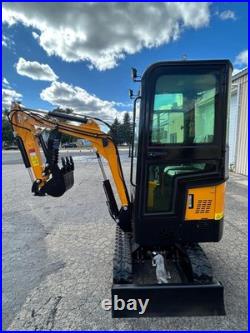 FREE SHIPPING Mini Excavator 1.15 Ton 13.5hp EPA ERTFD Engine BRIGGS & STRATTON FREE SHIPPING Mini Excavator 1.15 Ton 13.5hp EPA ERTFD Engine BRIGGS & STRATTON