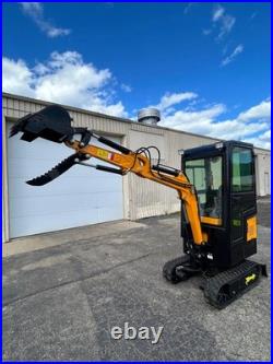 FREE SHIPPING Mini Excavator 1.15 Ton 13.5hp EPA ERTFD Engine BRIGGS & STRATTON FREE SHIPPING Mini Excavator 1.15 Ton 13.5hp EPA ERTFD Engine BRIGGS & STRATTON