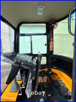 FREE SHIPPING Mini Excavator 1.15 Ton 13.5hp EPA ERTFD Engine BRIGGS & STRATTON FREE SHIPPING Mini Excavator 1.15 Ton 13.5hp EPA ERTFD Engine BRIGGS & STRATTON