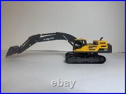 First Gear Truck Mack Granite Withvolvo E480D Tracked Excavator